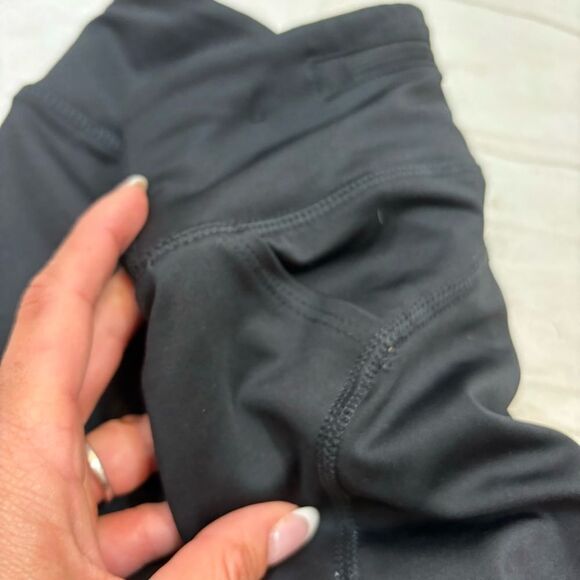 Ladies Nike Dri-Fit Black Full Length Leggings with Mesh Inserts on Back Size XS - Picture 9 of 11